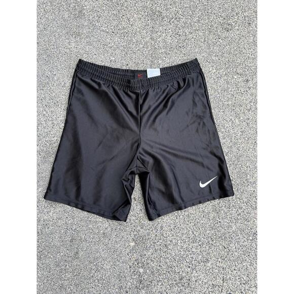 VTG Nike Shorts Mens Youth Medium Black Gym Mesh Satin And1 Shiny Y2K 90s - Picture 1 of 5